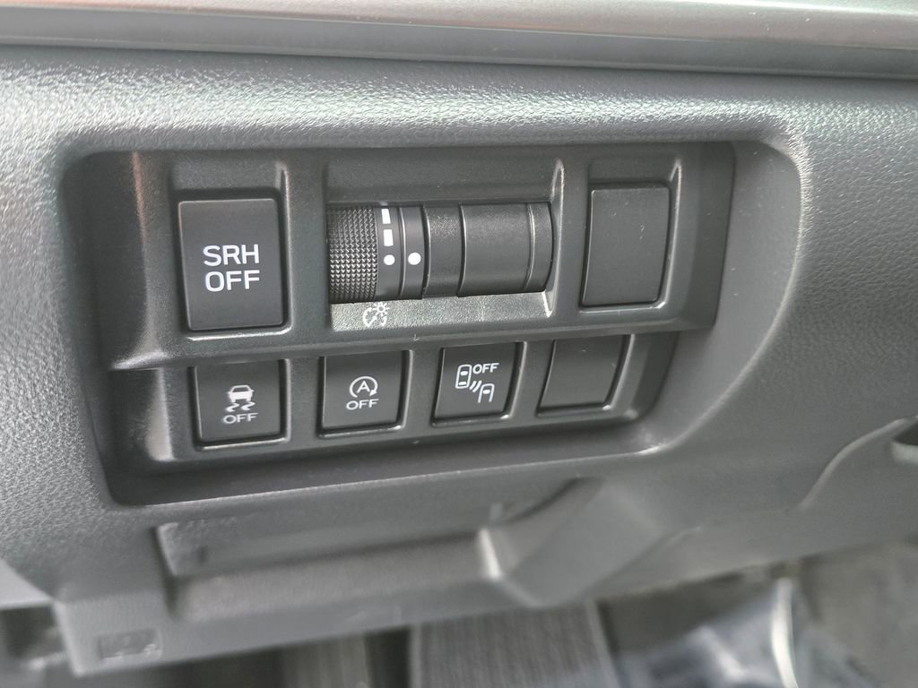 Used 2023 Subaru Crosstrek 2.5i Limited AWD/4WD image 17