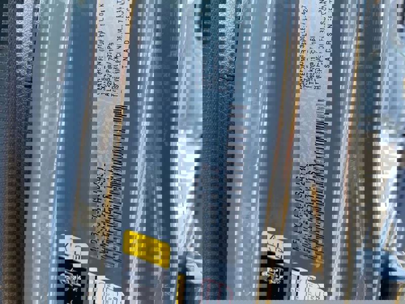 Used 2024 Jeep Gladiator Mojave w/ Technology Group image 19