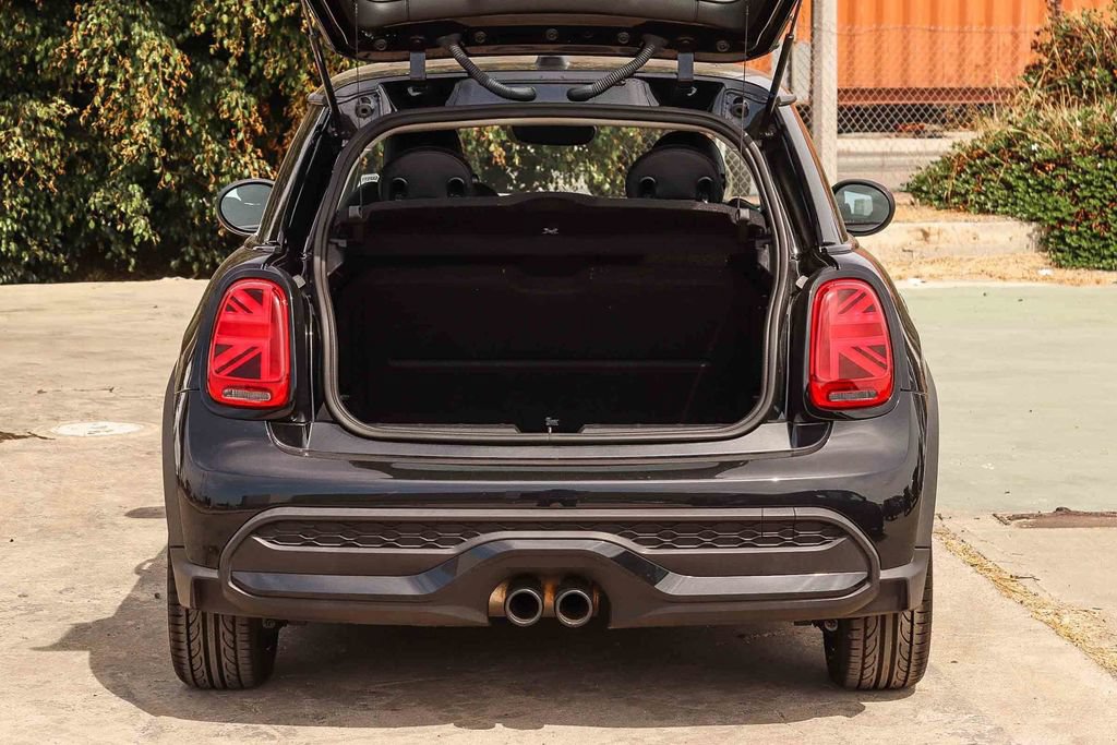 Used 2024 MINI Cooper S FWD image 32