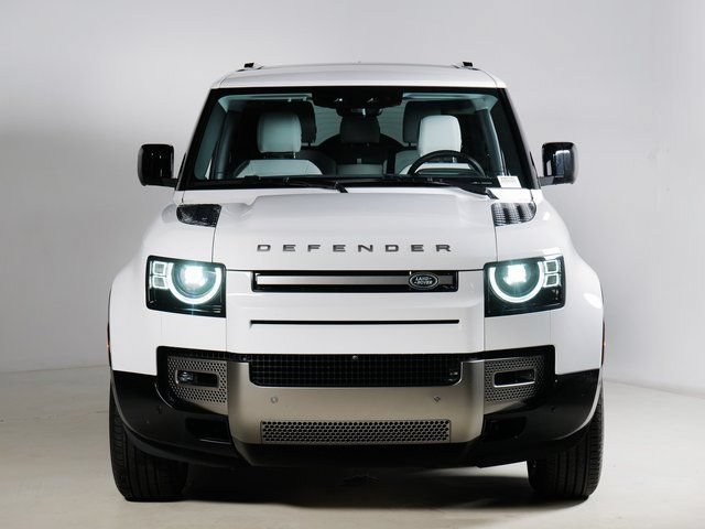 Used 2025 Land Rover Defender 90 X-Dynamic SE AWD/4WD image 8