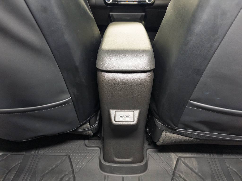 Used 2027 Chevrolet Bolt LT w/ Comfort Package FWD image 21