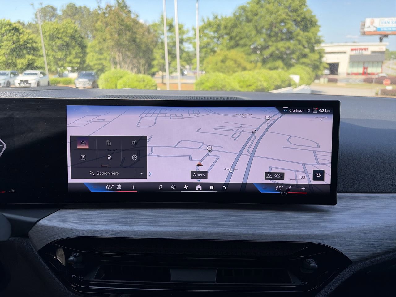 Certified 2025 BMW 330i Sedan RWD image 25