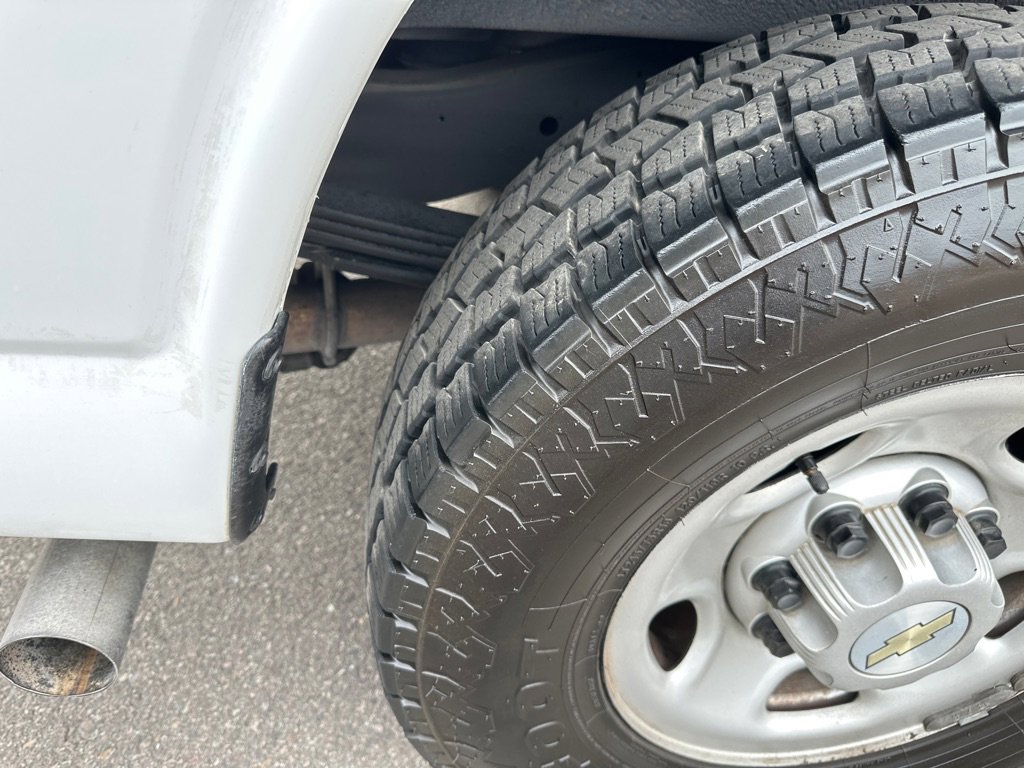 Used 2020 Chevrolet Express 2500 w/ Driver Convenience Package image 6