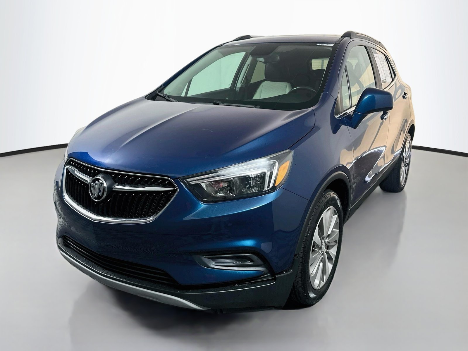 Used 2020 Buick Encore Preferred w/ Safety Package FWD image 3