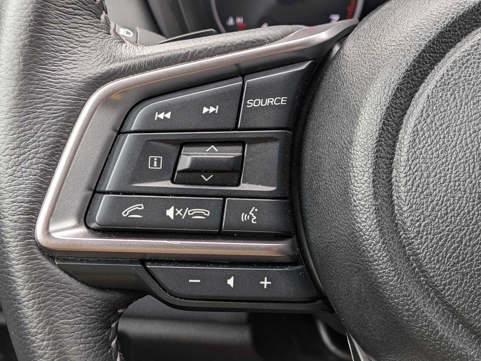 Used 2024 Subaru Outback Premium AWD/4WD image 23