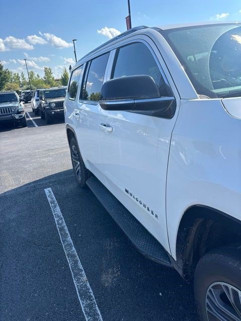 Used 2024 Jeep Wagoneer Series II AWD/4WD image 4