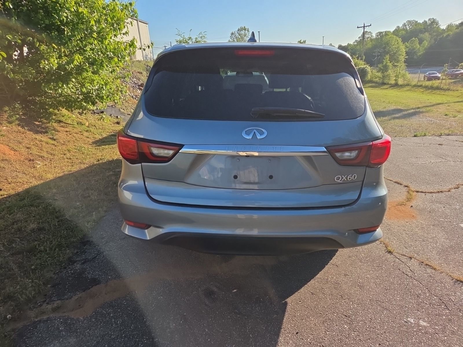 Used 2018 INFINITI QX60 FWD image 4