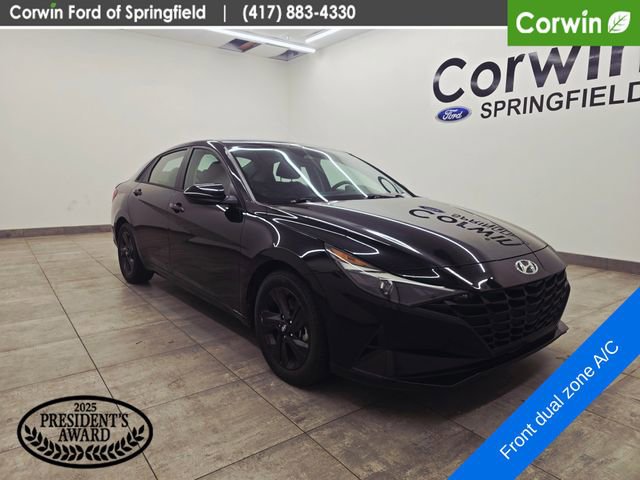 Used 2021 Hyundai Elantra Blue image 6