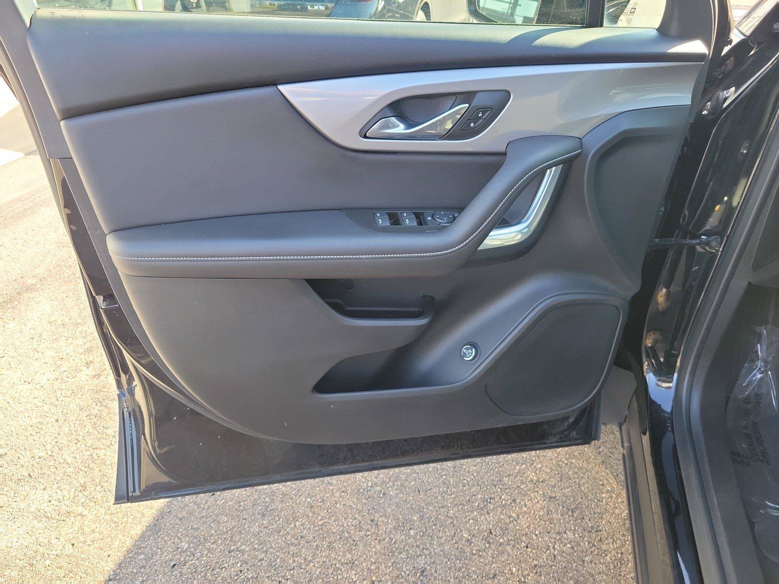 Used 2023 Chevrolet Blazer LT w/ Convenience Package FWD image 19