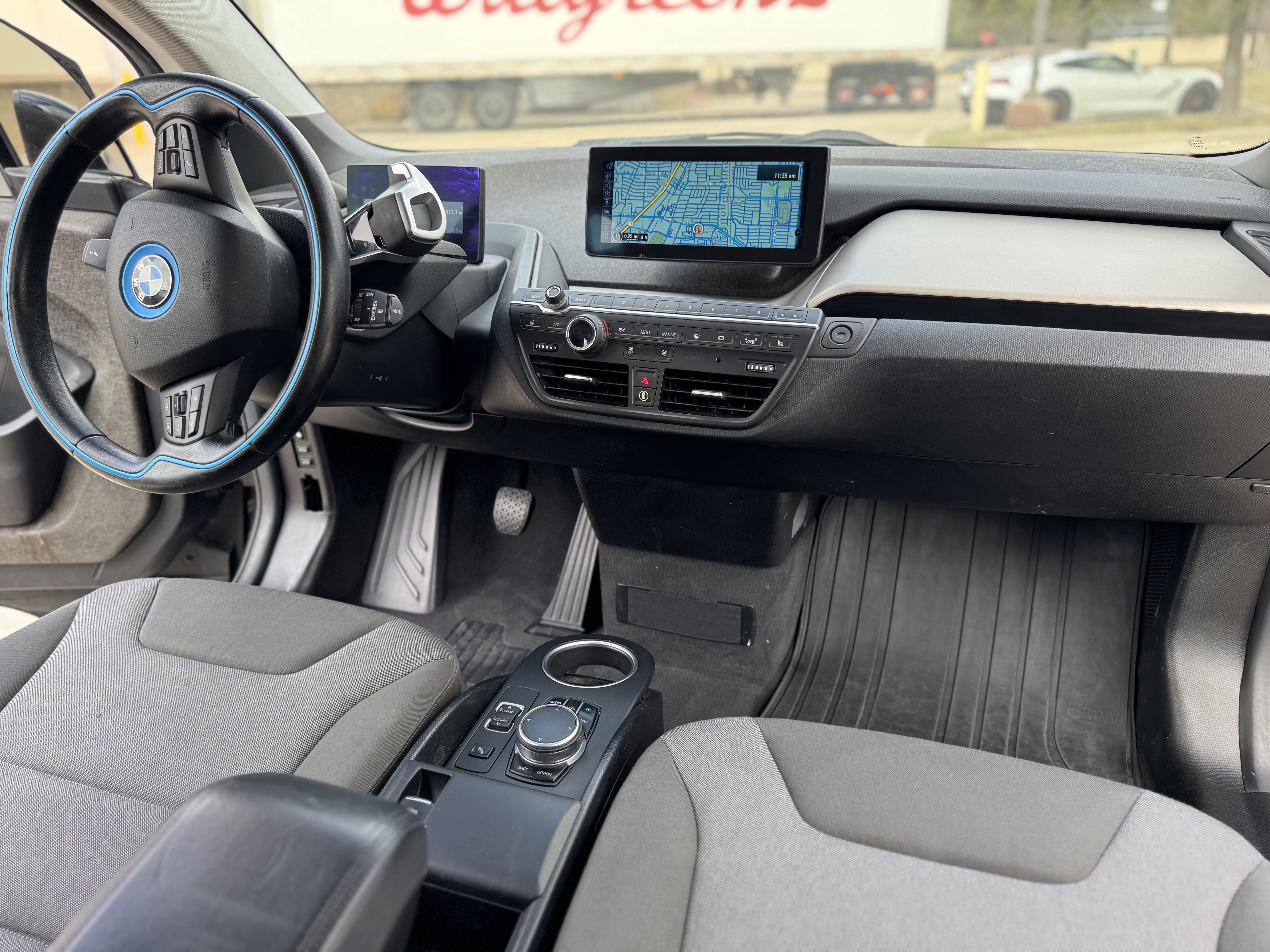 Used 2017 BMW i3 w/ Range Extender image 12