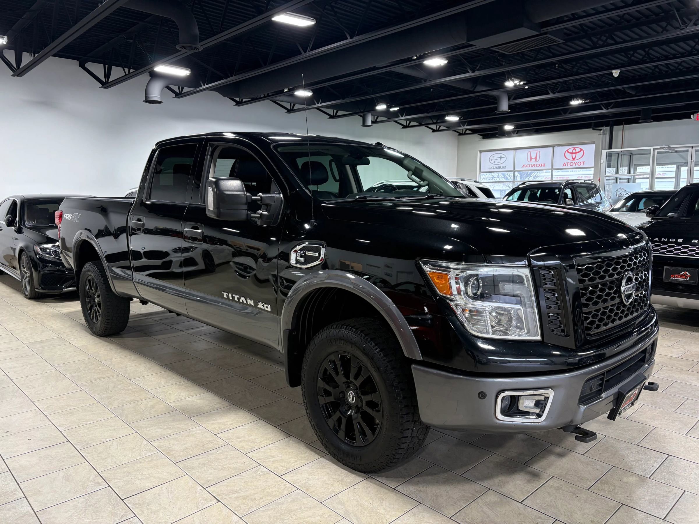 Used 2017 Nissan Titan PRO-4X image 4