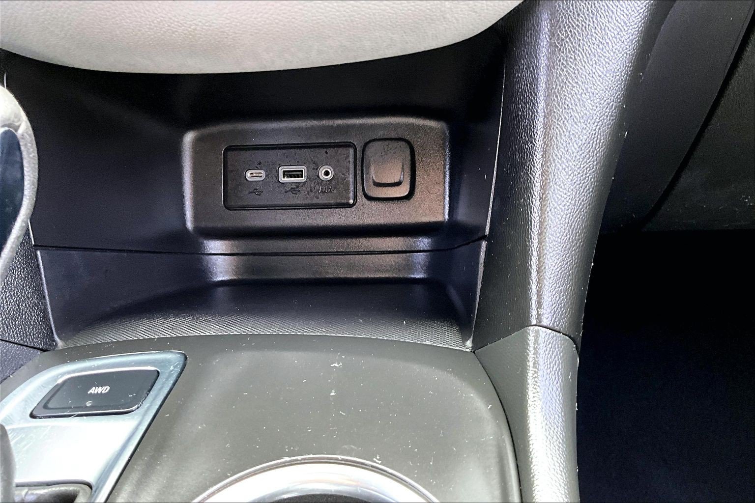 Used 2022 Chevrolet Equinox LS AWD/4WD image 34
