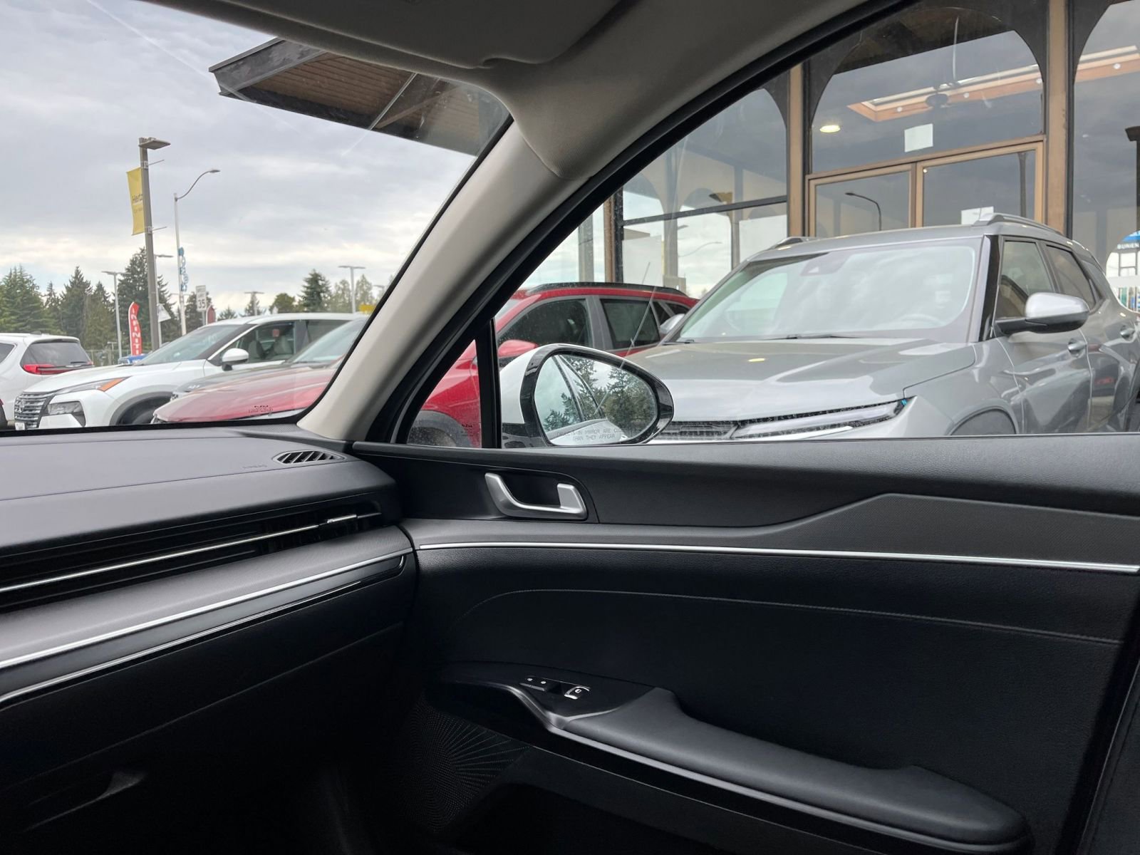 Used 2025 Kia K5 LXS image 36