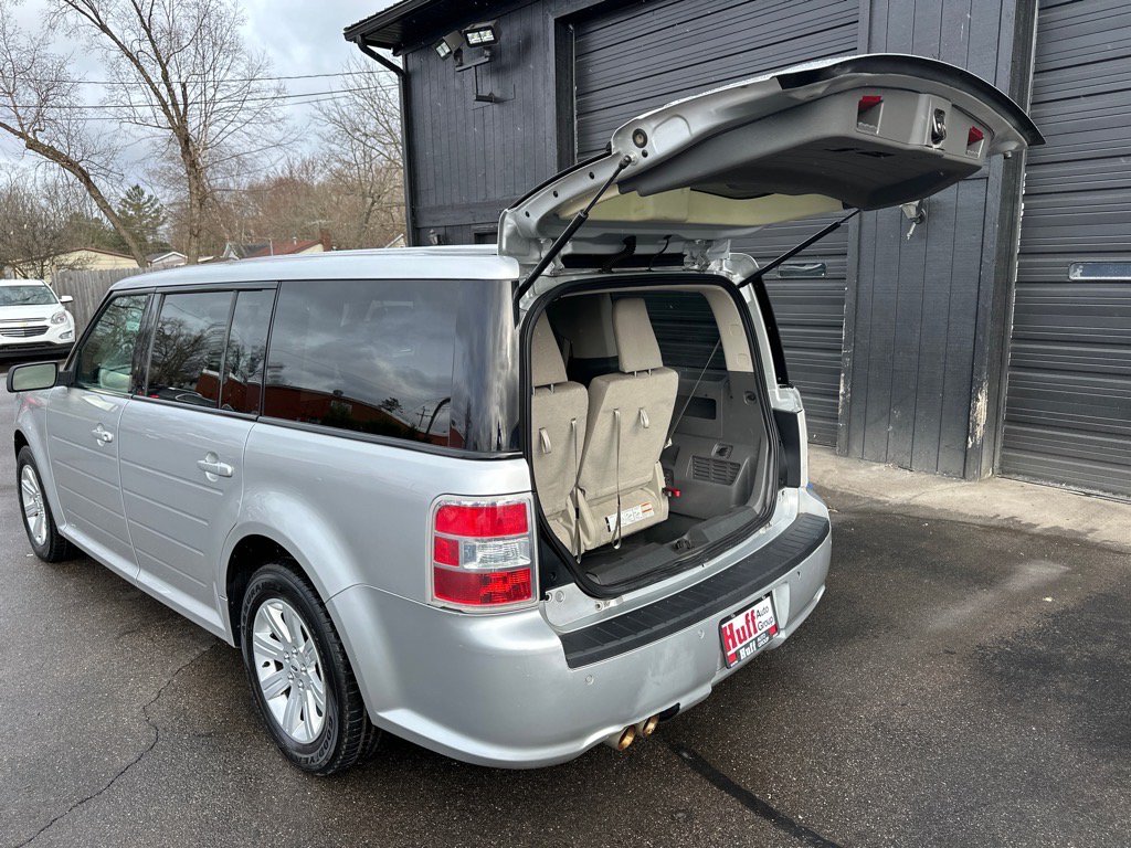 Used 2012 Ford Flex SE FWD image 12