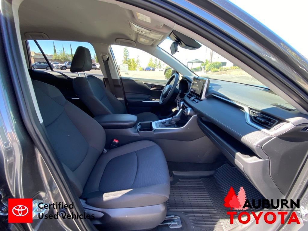 Certified 2025 Toyota RAV4 LE AWD/4WD image 14