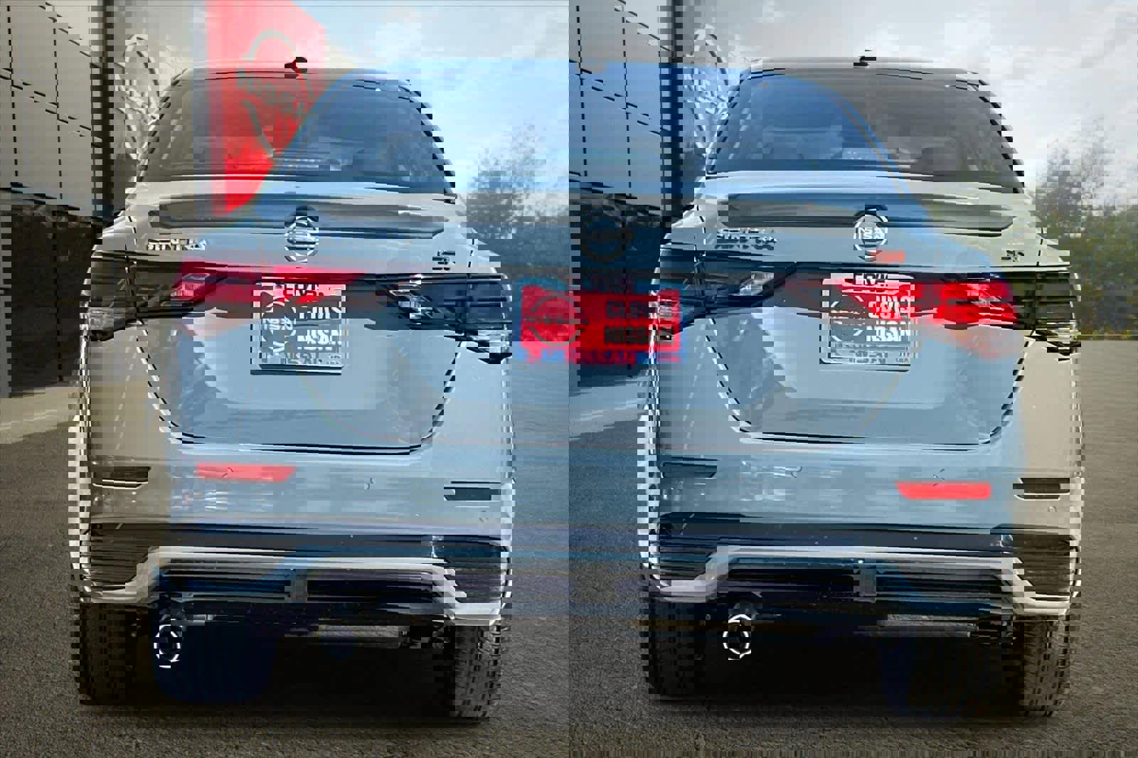 New 2025 Nissan Sentra SR image 8