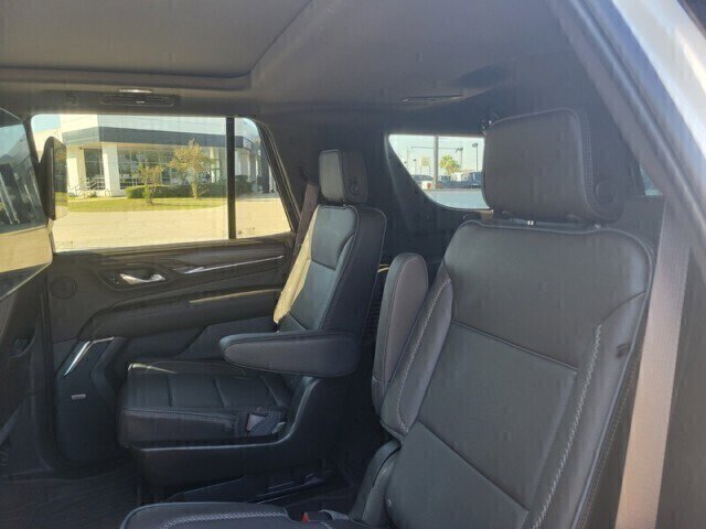 Used 2024 GMC Yukon Denali w/ Advanced Technology Package RWD image 28