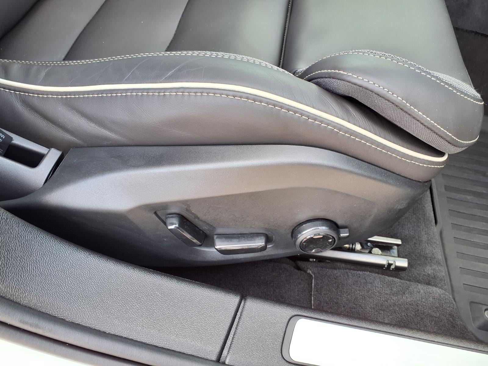Certified 2024 Volvo S60 B5 Plus w/ Climate Package AWD/4WD image 12