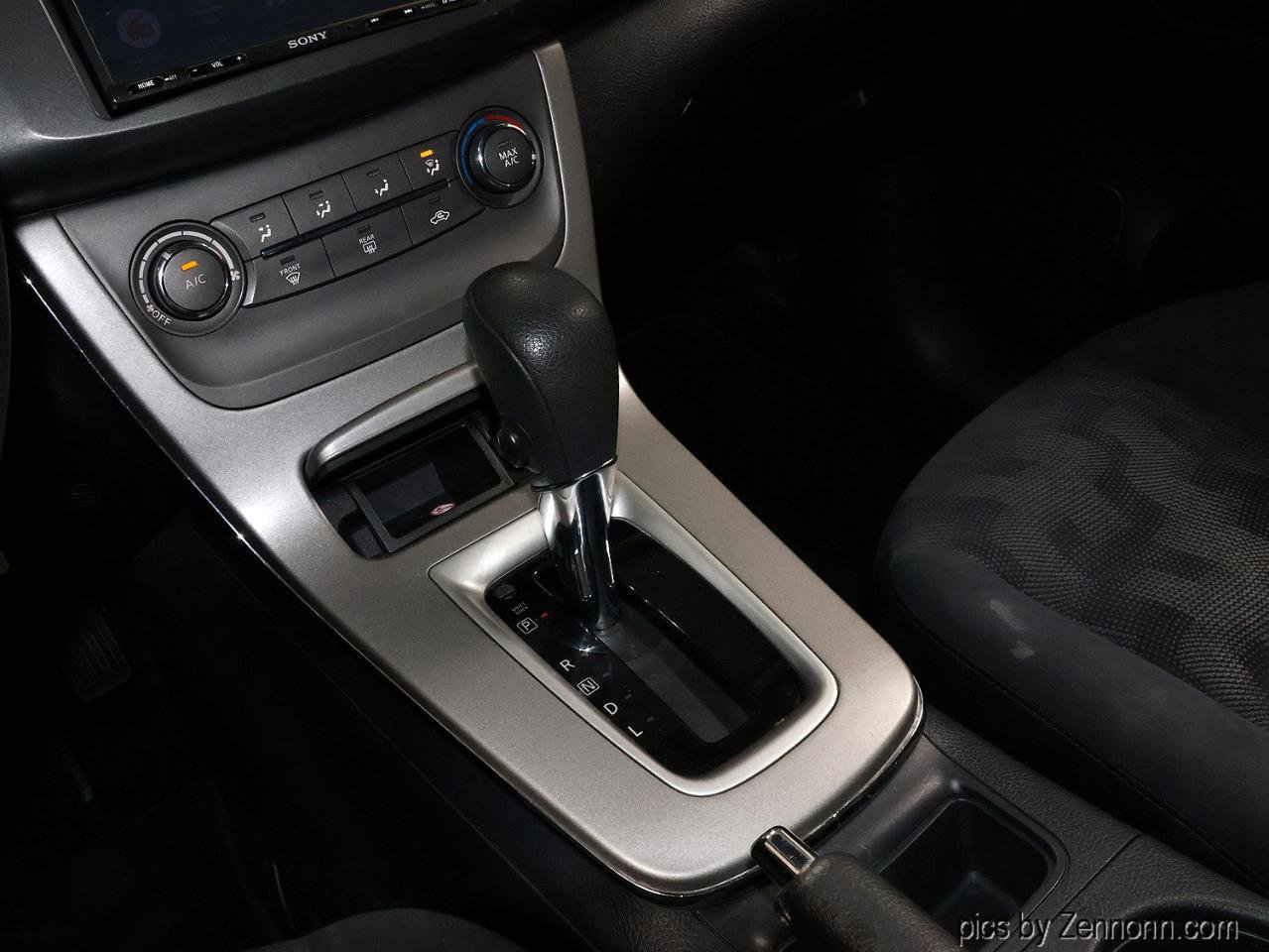 Used 2013 Nissan Sentra SV FWD image 21