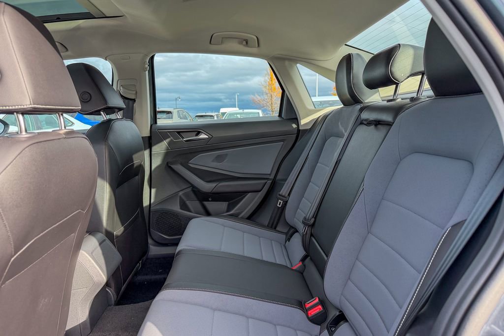 New 2026 Volkswagen Jetta SE FWD image 21