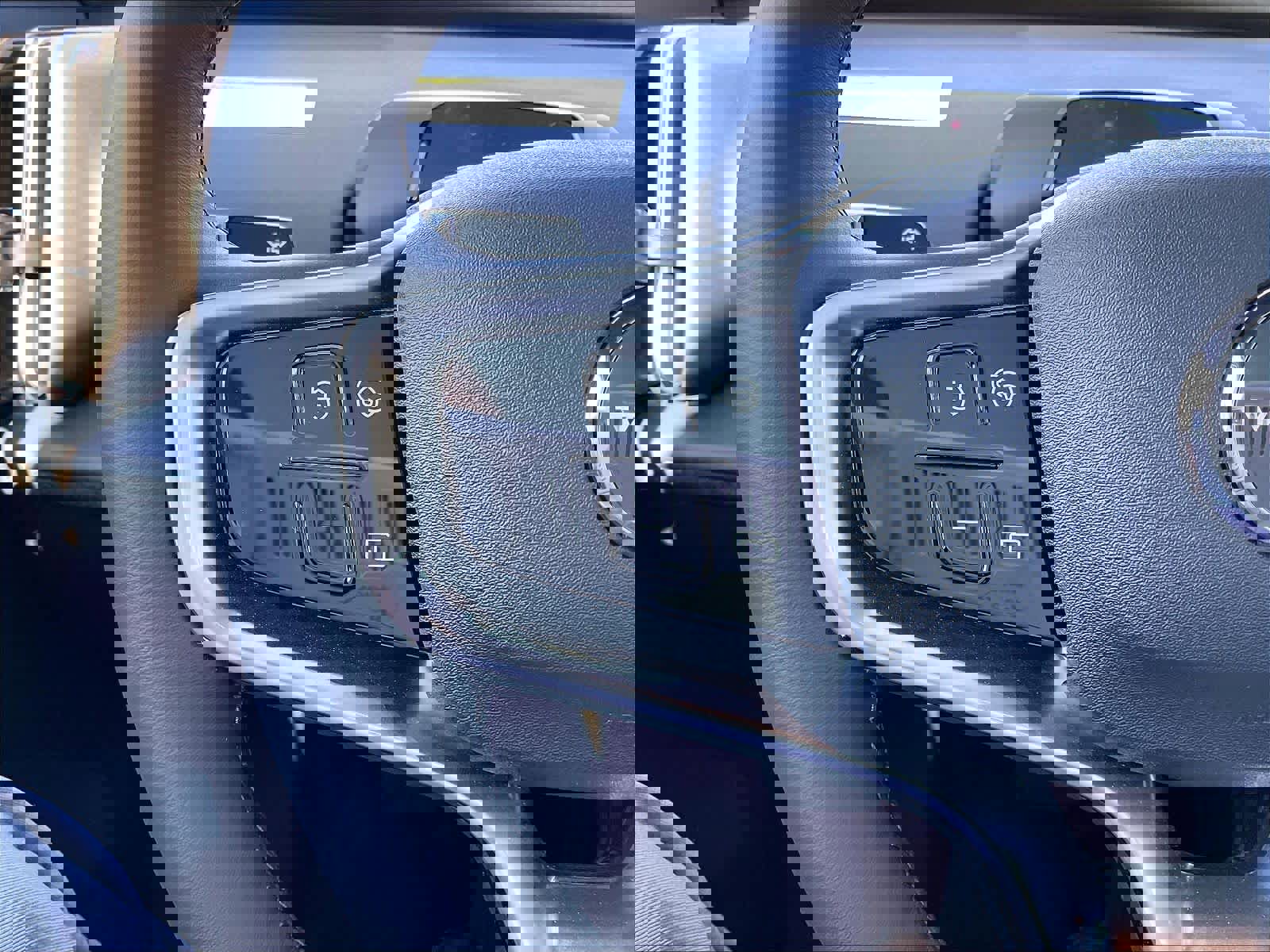 New 2026 Volvo EX30 Cross Country Ultra w/ Protection Package Premier AWD/4WD image 17