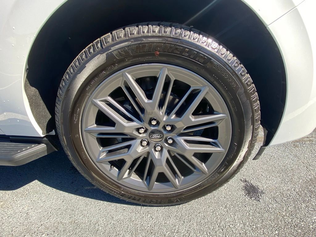 New 2026 Ford Expedition Max Platinum w/ Stealth Appearance Package image 30