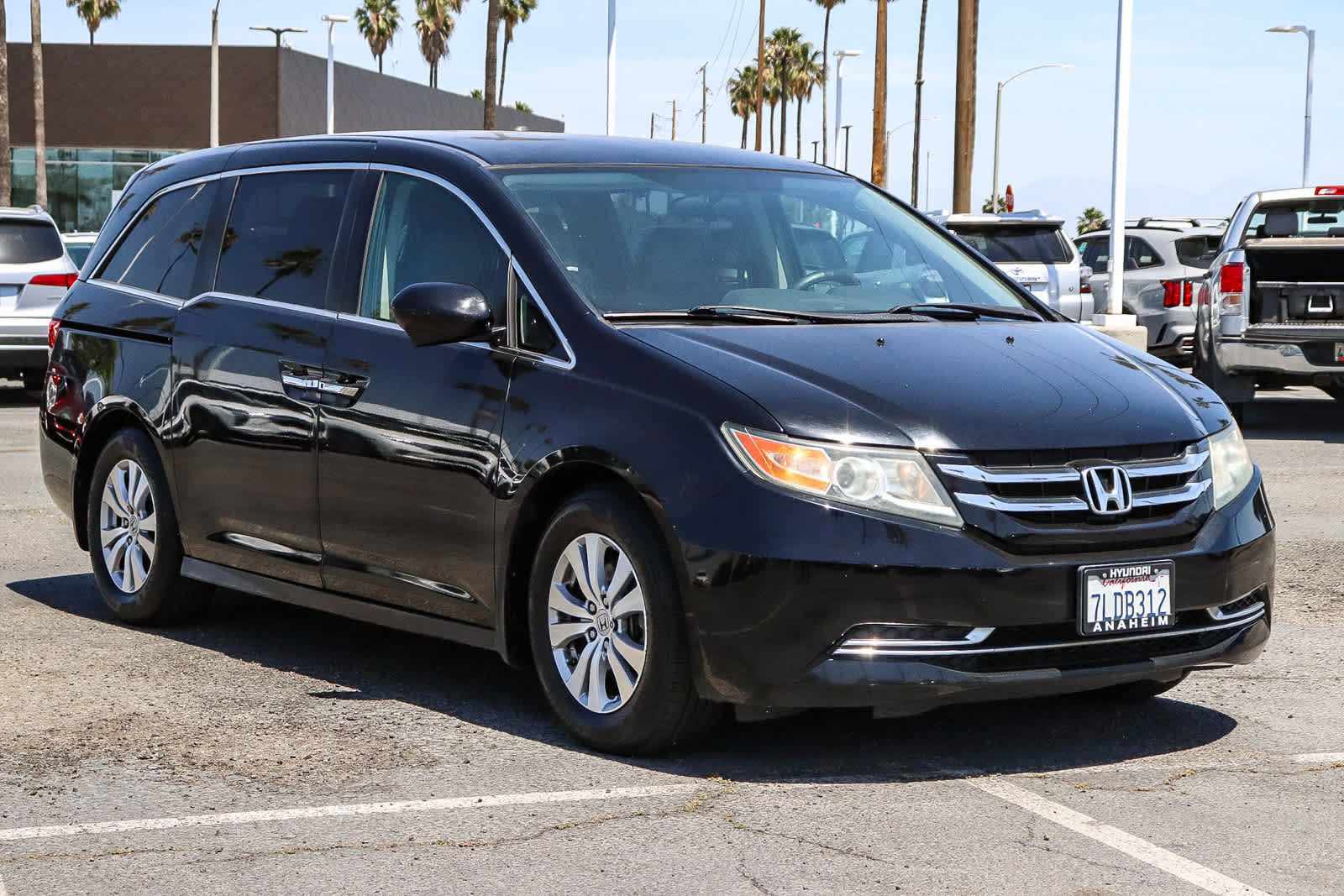 Used 2015 Honda Odyssey EX image 3