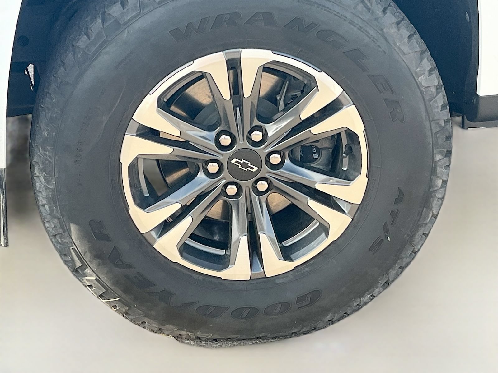 Used 2022 Chevrolet Colorado Z71 AWD/4WD image 31