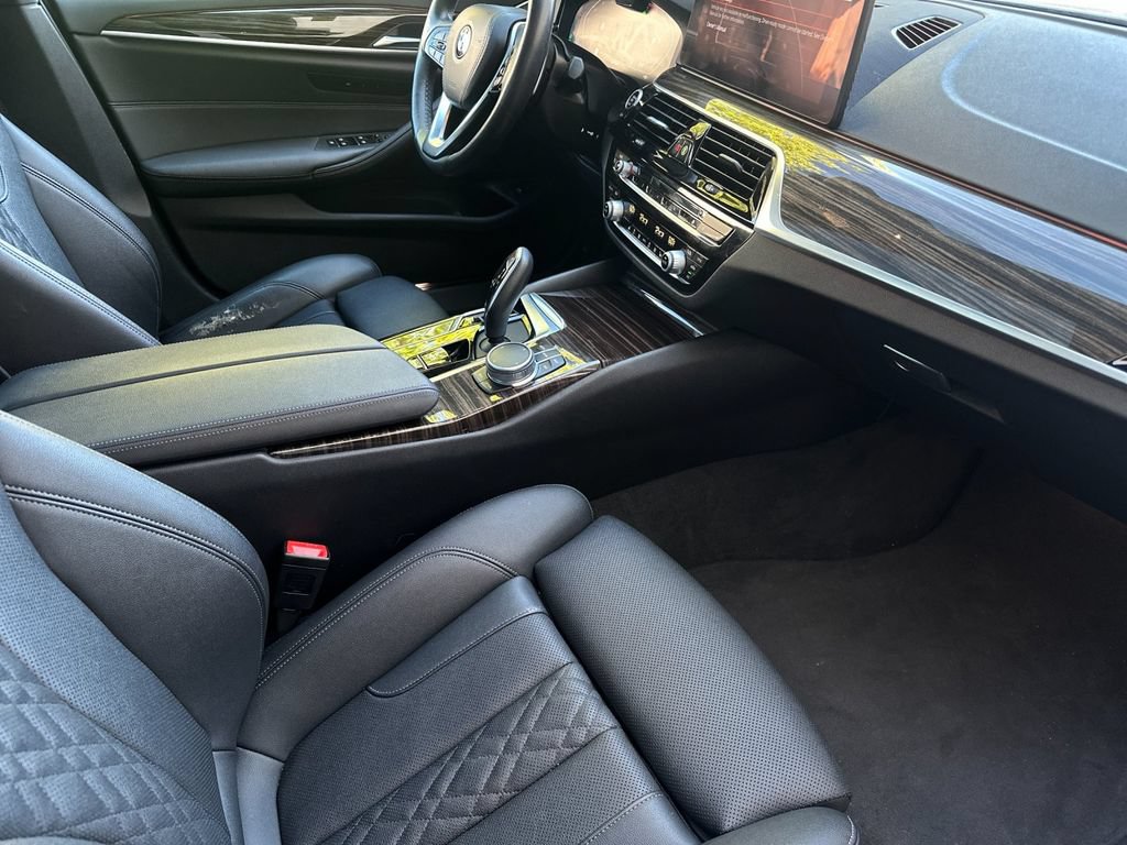 Used 2021 BMW 530i RWD image 19
