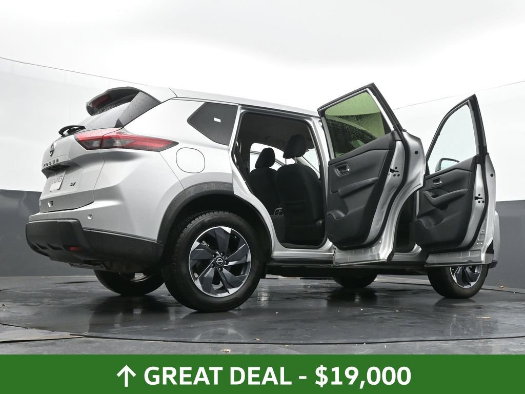 Used 2024 Nissan Rogue SV image 76