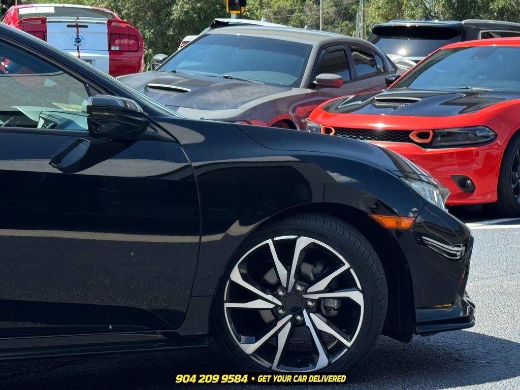 Used 2019 Honda Civic Sport Touring image 9