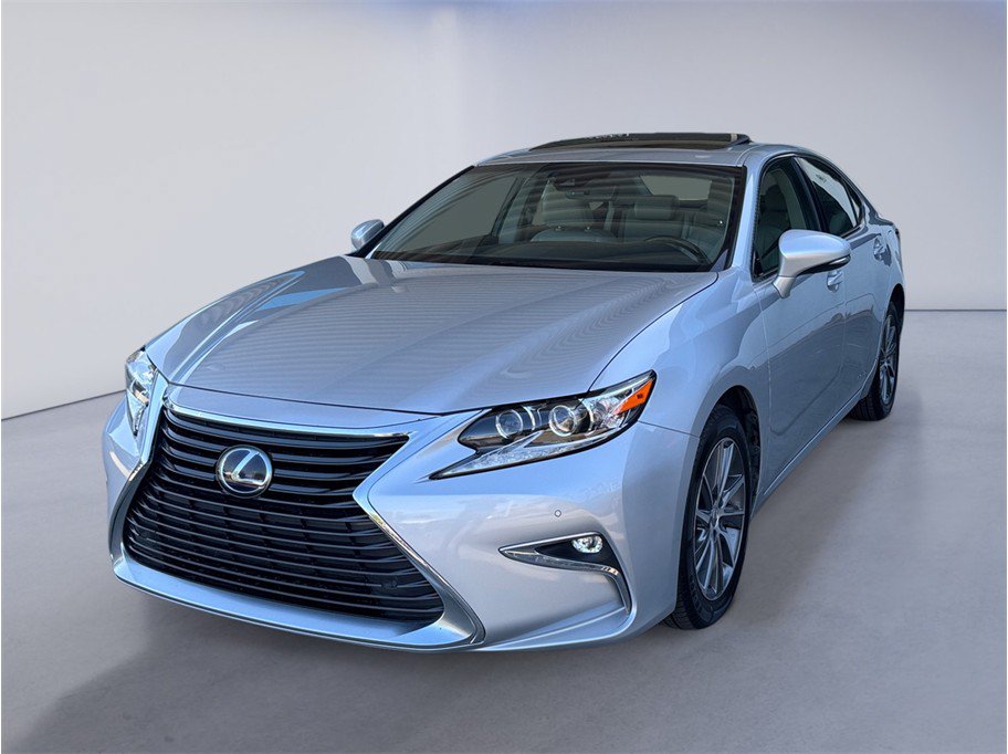 Used 2016 Lexus ES 300h w/ Luxury Package w/Wood Trim
