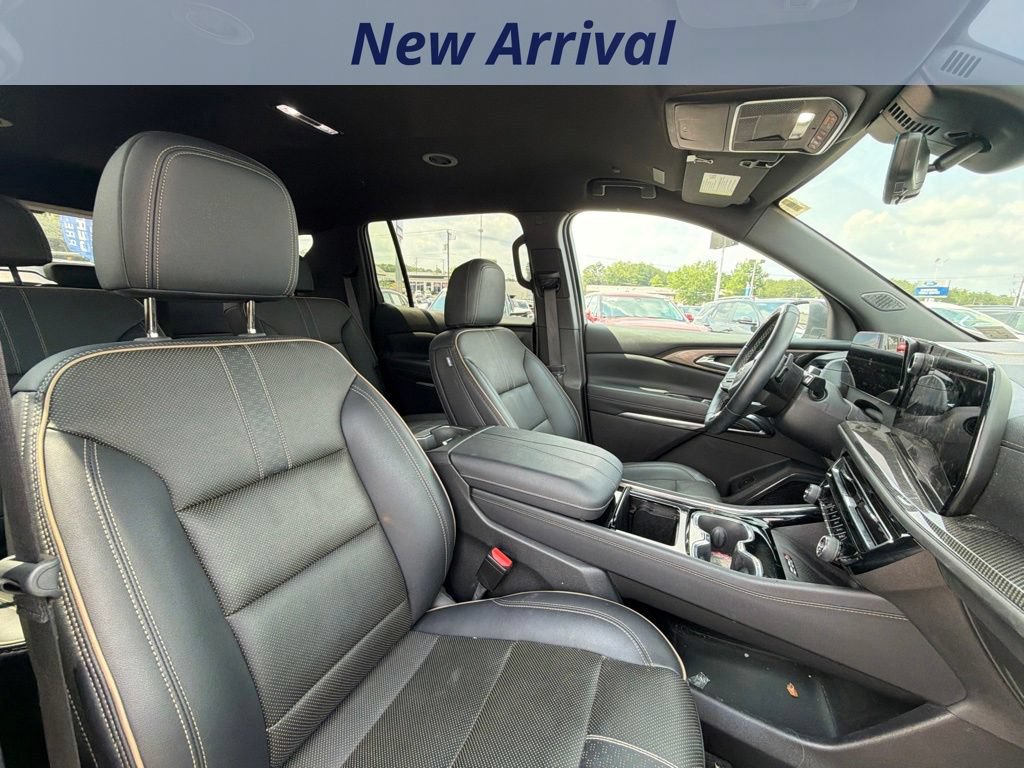 Used 2025 Chevrolet Traverse High Country w/ LPO, Floor Liner Package FWD image 6