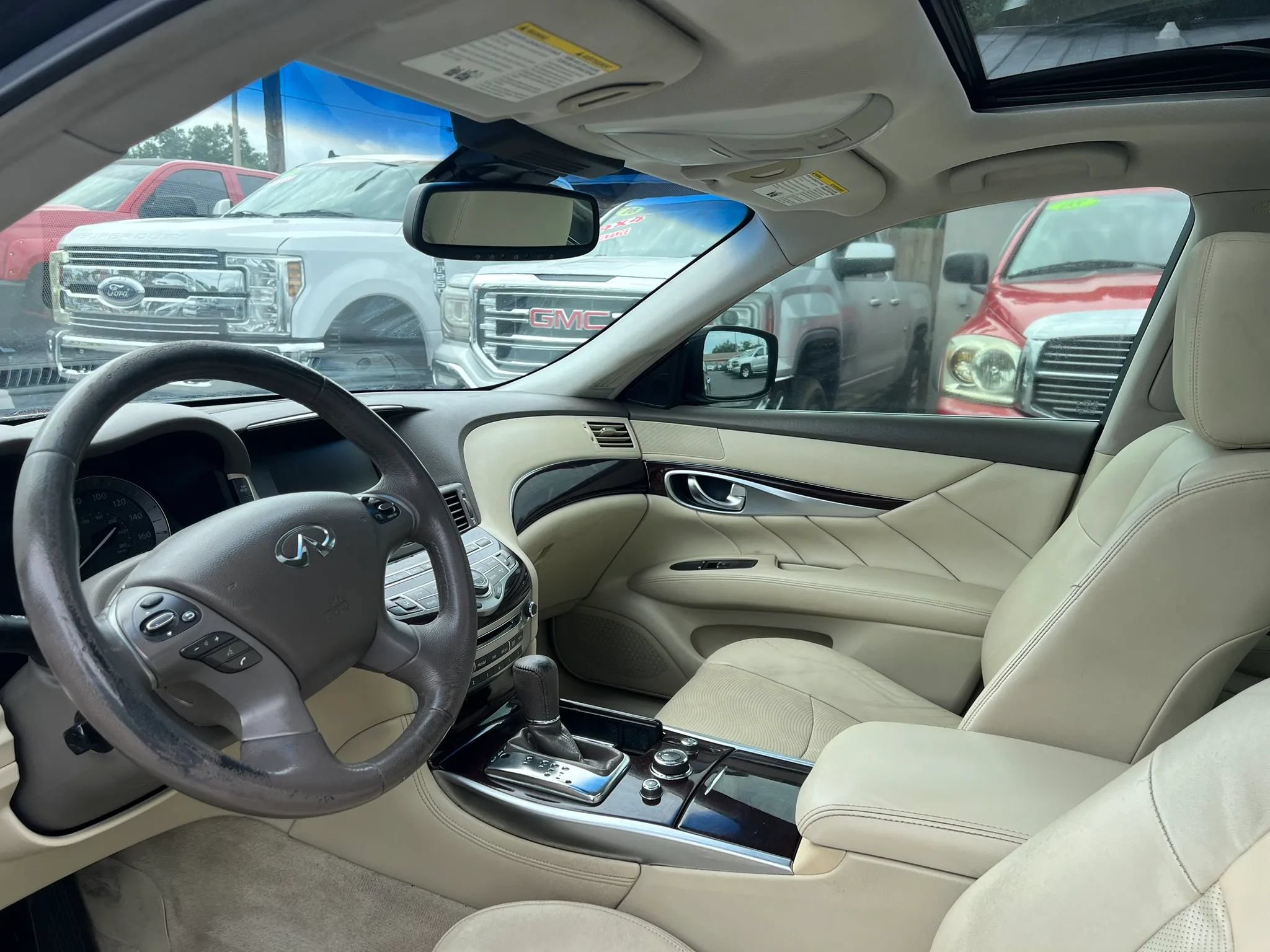 Used 2012 INFINITI M37 w/ Premium Pkg RWD image 9