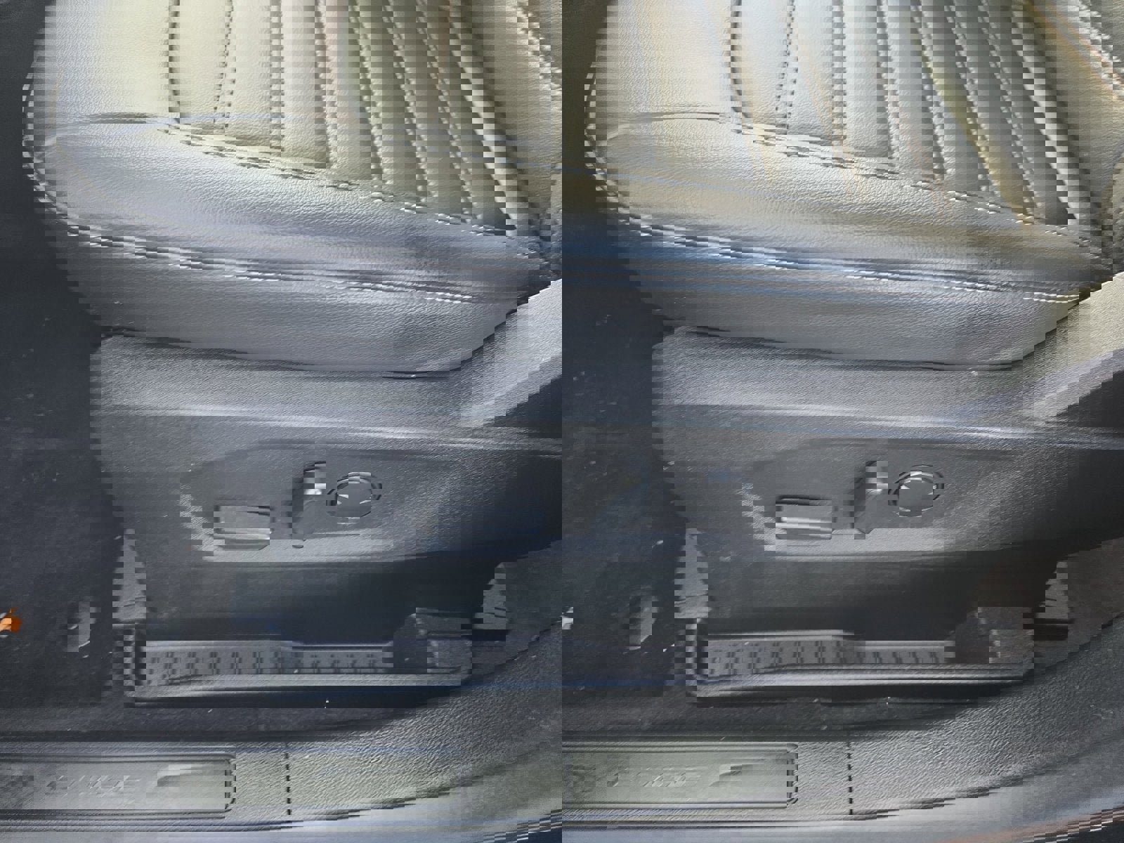 Certified 2022 Ford Edge SEL w/ Convenience Package image 12