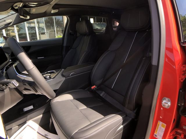 New 2025 Cadillac Optiq Sport 2 AWD/4WD image 19