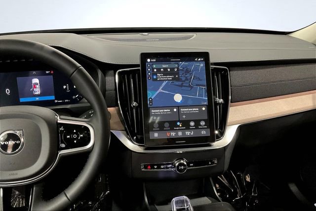 New 2026 Volvo XC90 B6 Plus w/ Protection Package Premier image 7