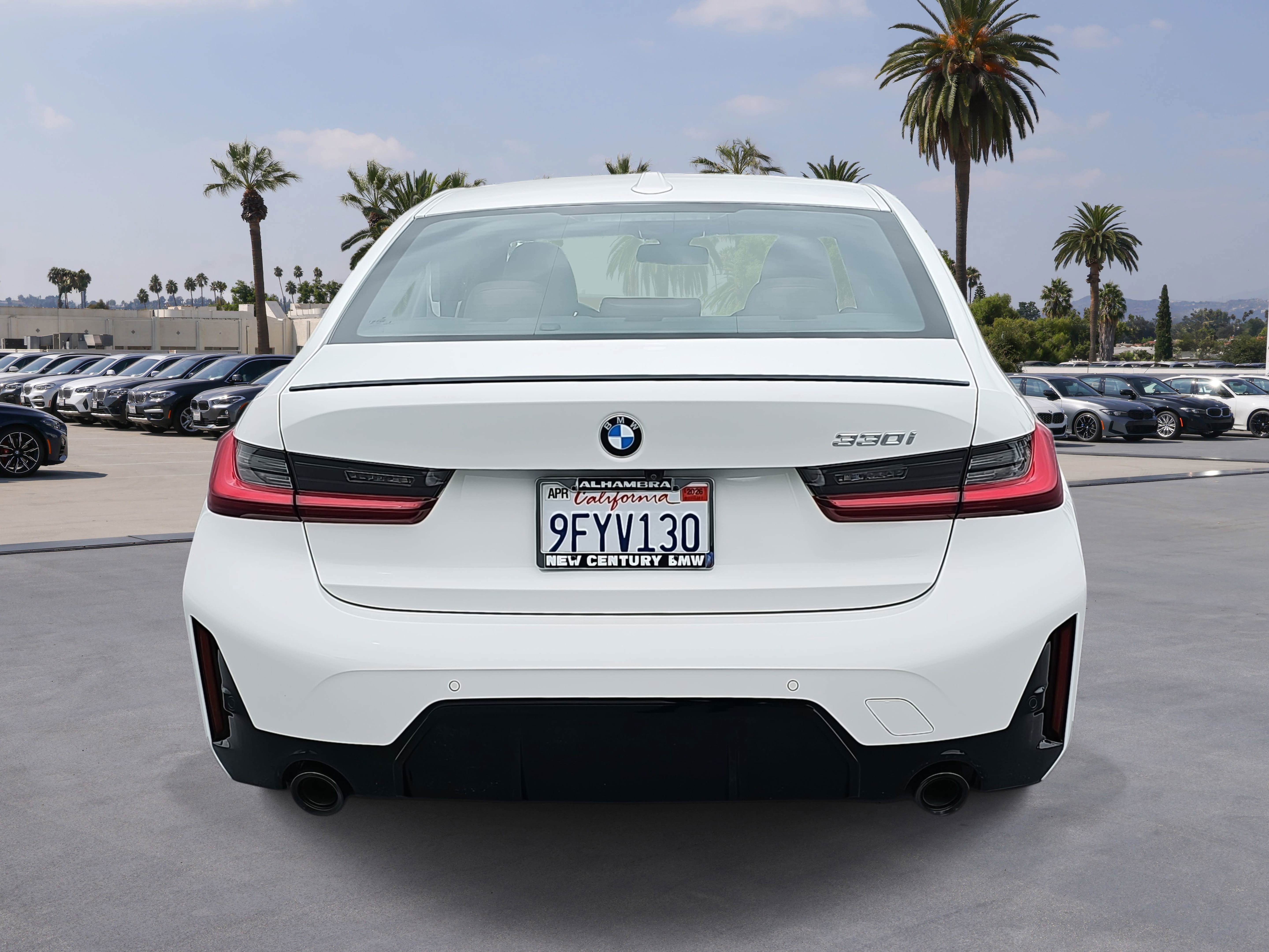 Used 2023 BMW 330i Sedan w/ M Sport Package image 6