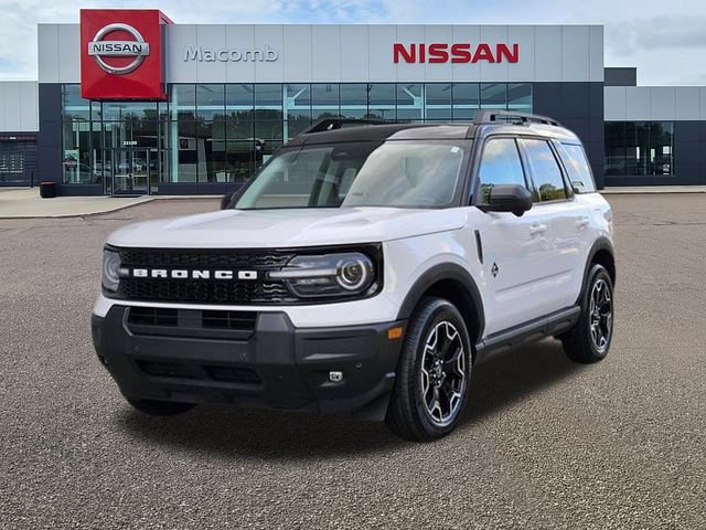 Used 2025 Ford Bronco Sport Outer Banks w/ Outer Banks Tech Package+ AWD/4WD image 8