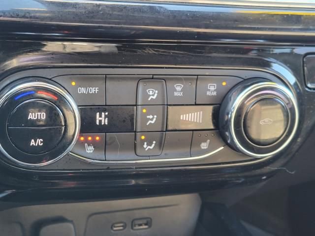 Used 2024 Chevrolet Trax RS image 26