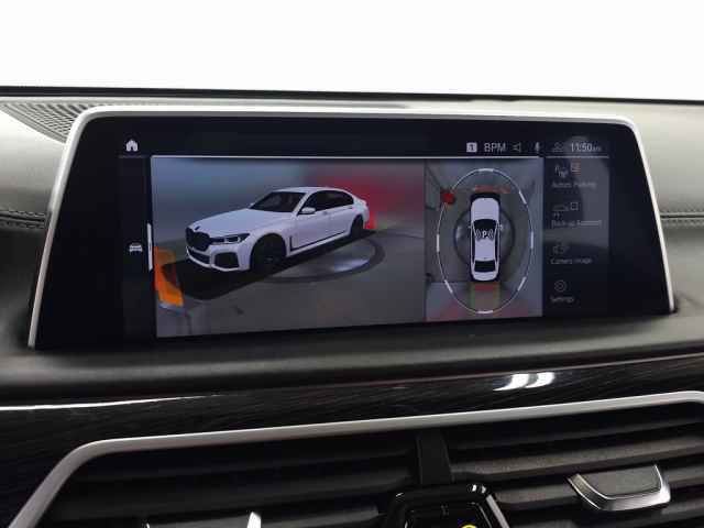 Used 2022 BMW 740i xDrive w/ M Sport Package image 37