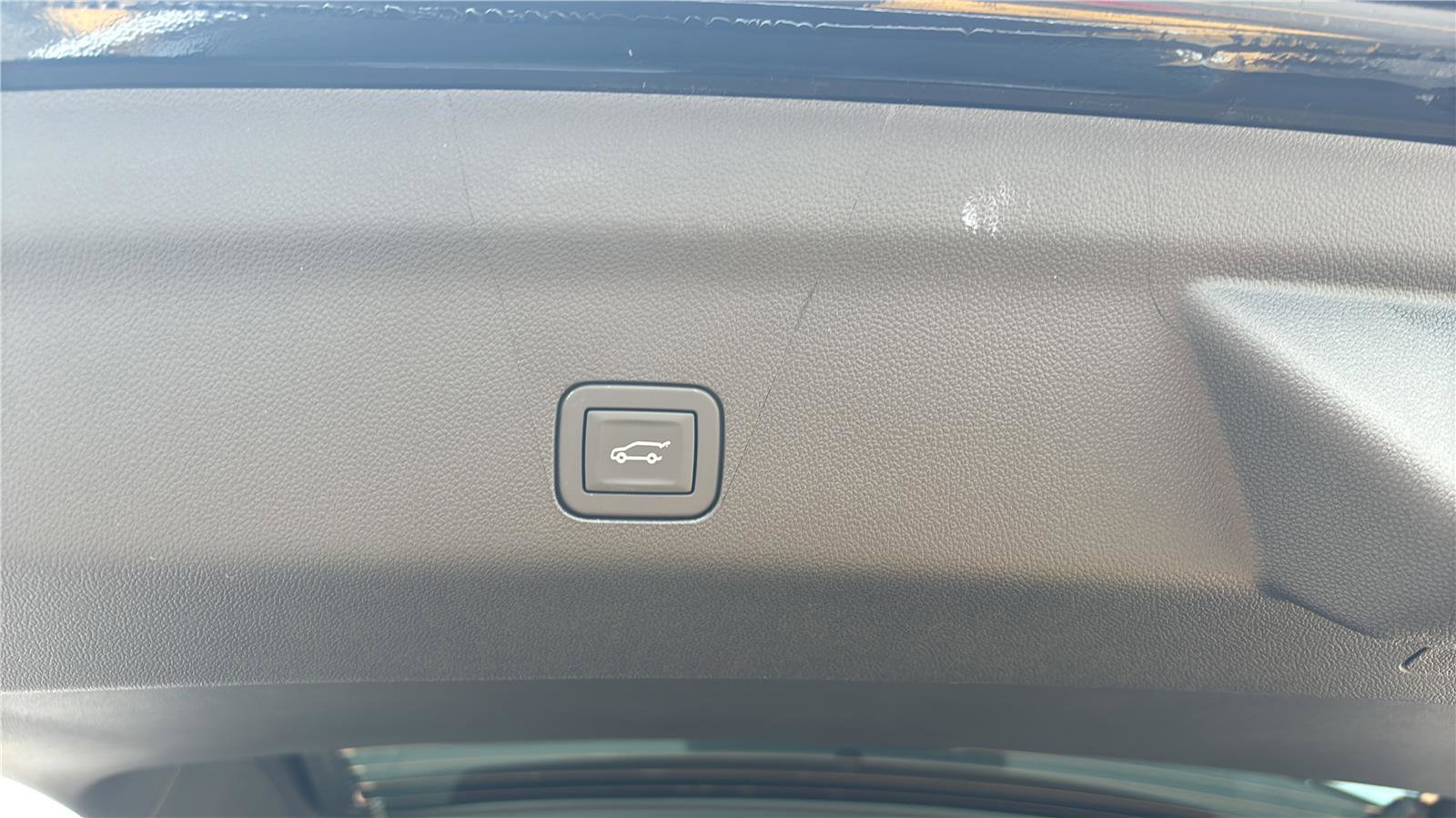 New 2026 GMC Yukon XL Denali w/ Denali Reserve Package image 22