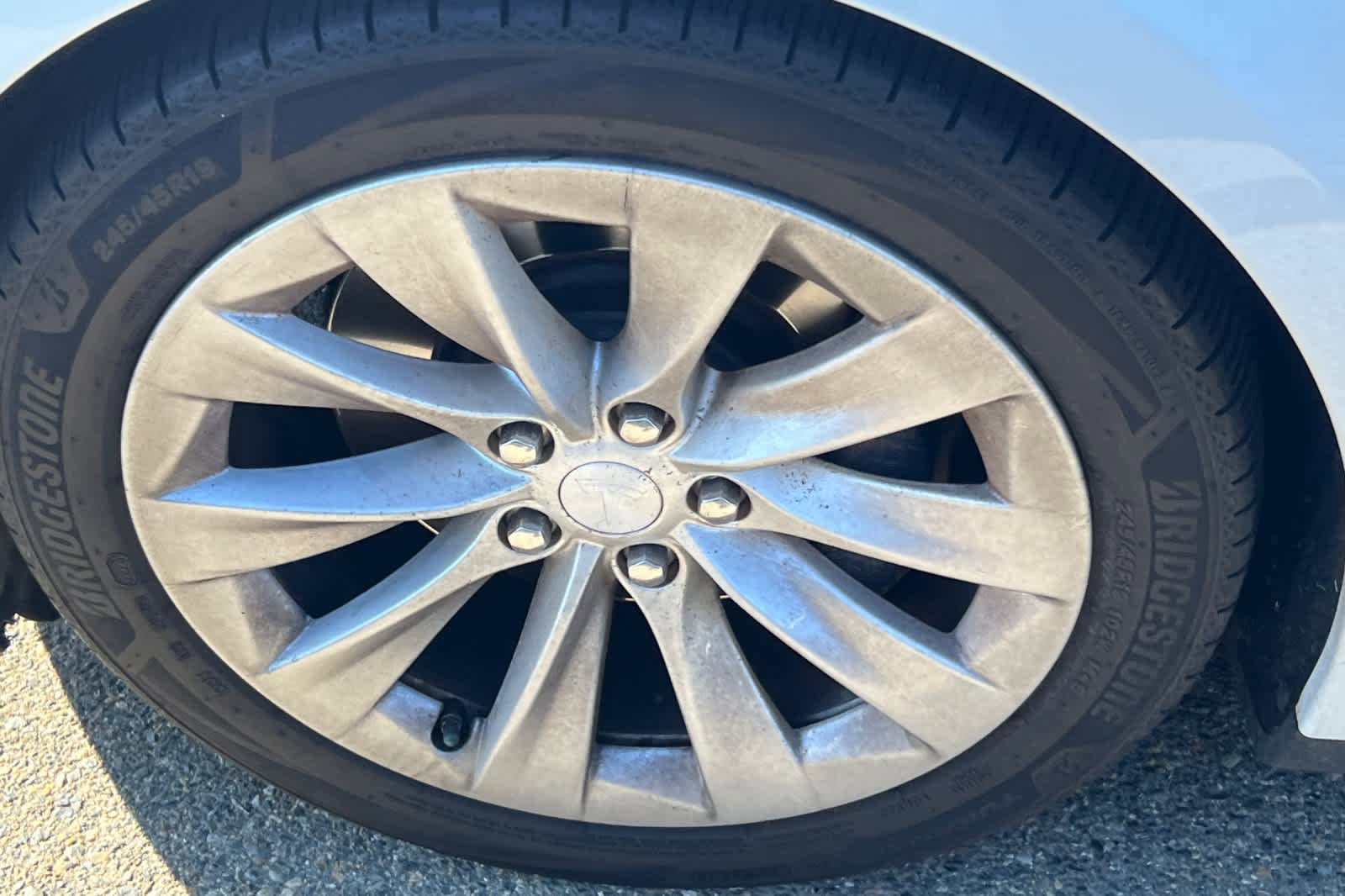 Used 2016 Tesla Model S 70 RWD image 10