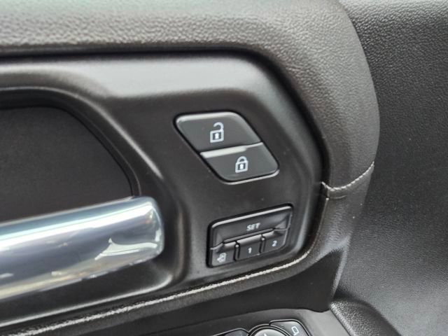 Used 2020 GMC Sierra 3500 Denali w/ Denali Ultimate Package image 16