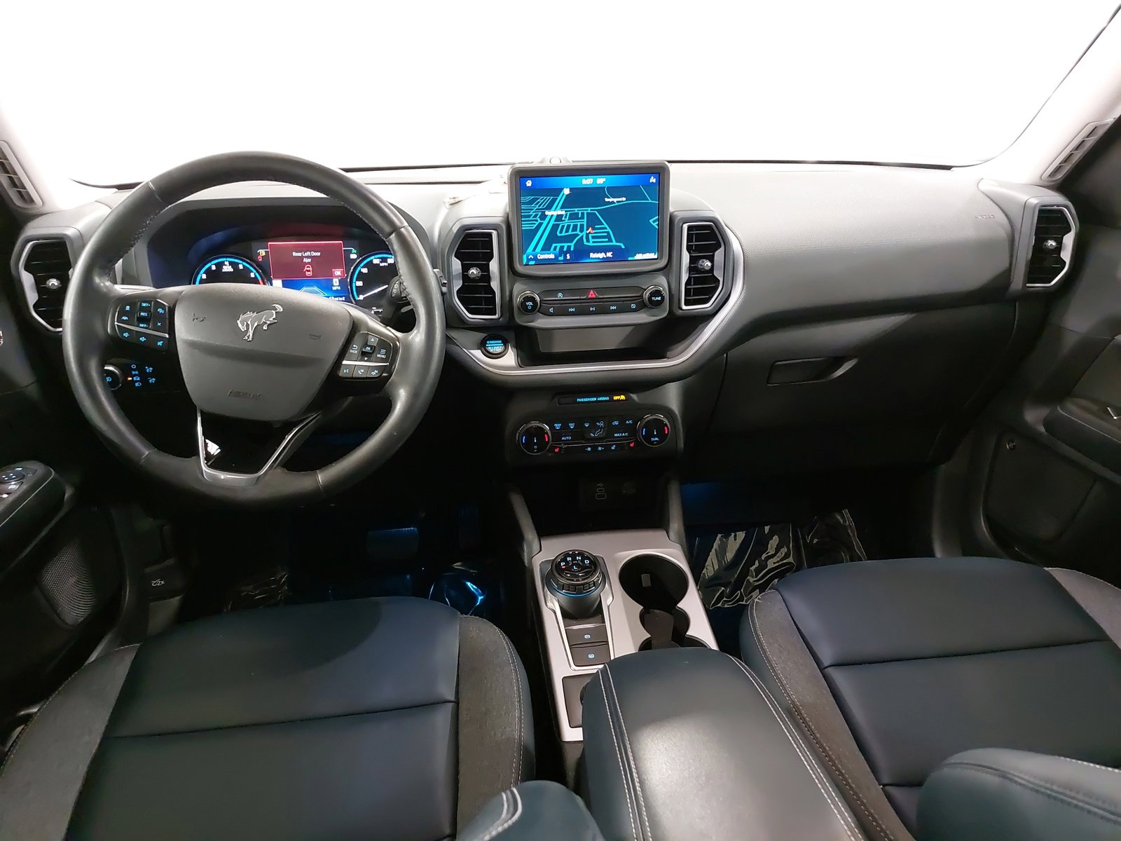 Used 2024 Ford Bronco Sport Outer Banks w/ Tech Package image 9