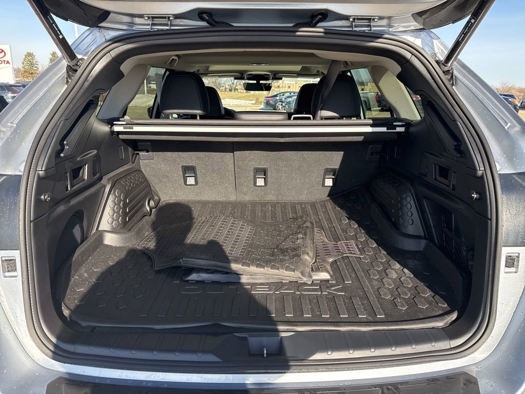 Used 2023 Subaru Outback Limited image 20