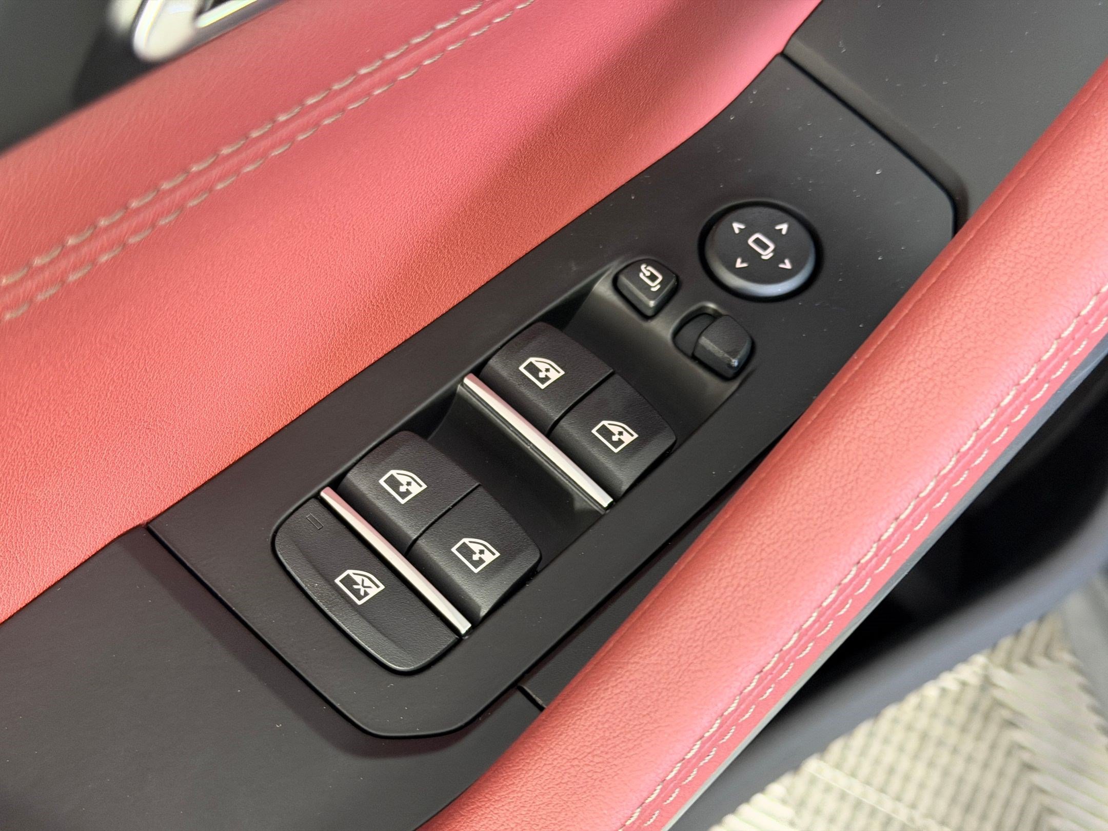 New 2027 BMW X6 M60i AWD/4WD image 23