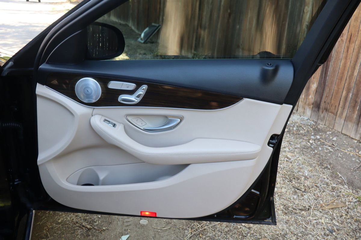 Used 2018 Mercedes-Benz C 300 4MATIC Sedan w/ Premium Package image 26