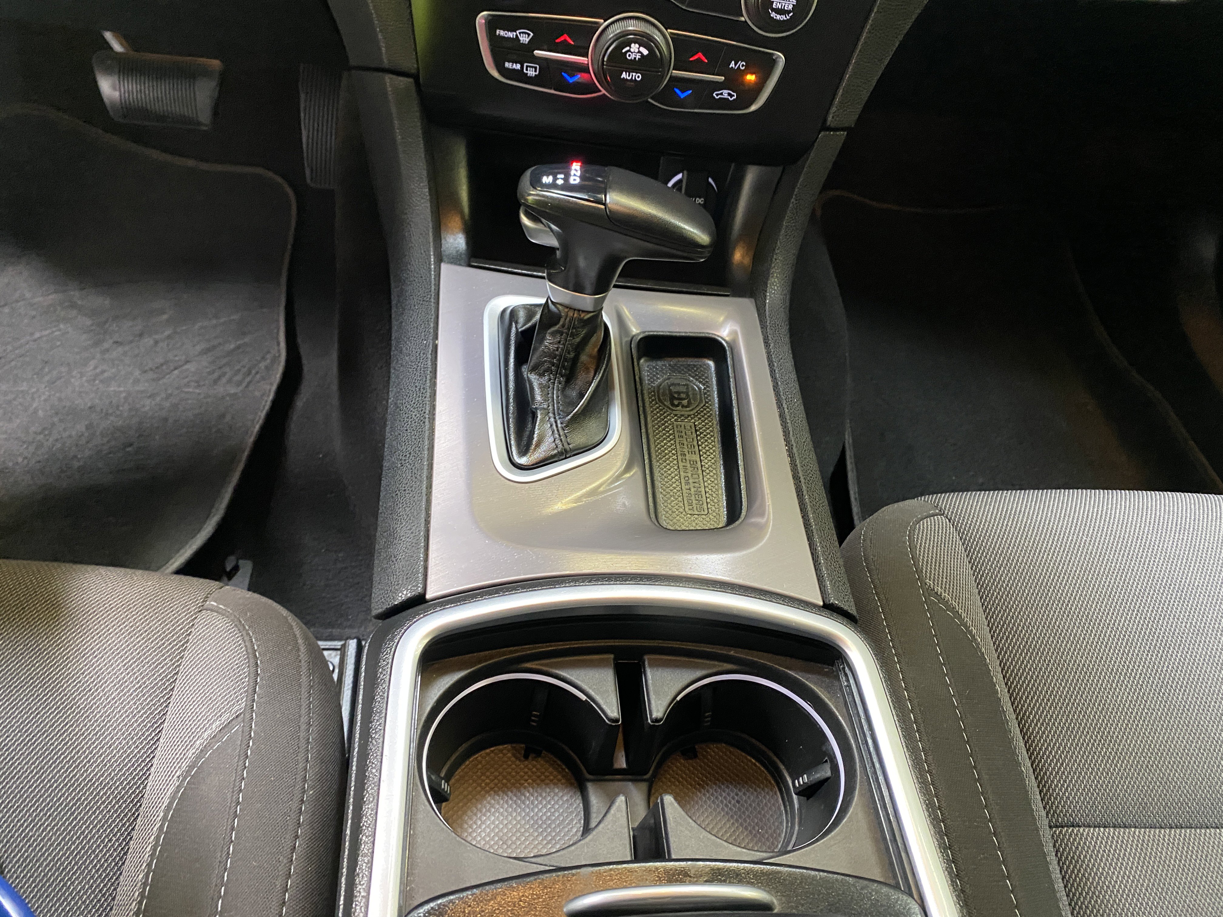 Used 2022 Dodge Charger SXT image 40