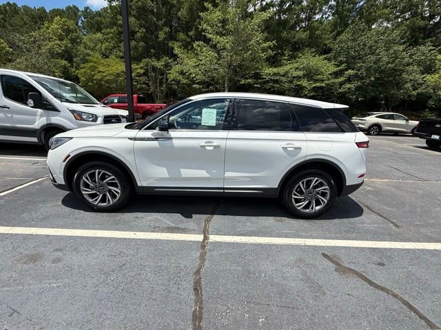 New 2025 Lincoln Corsair FWD image 3
